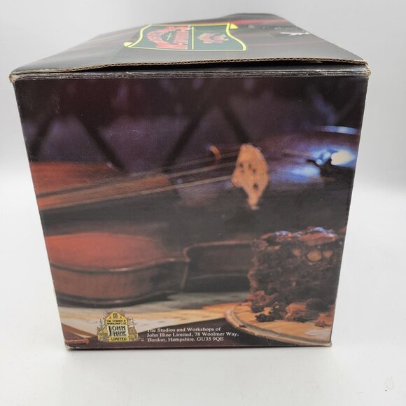 Vintage 1990 David Winter MISTER FEZZIWIGS EMPORIUM Village Cottage w BOX & COA - Picture 15 of 15